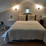 Holiday home Atypique Nature La *